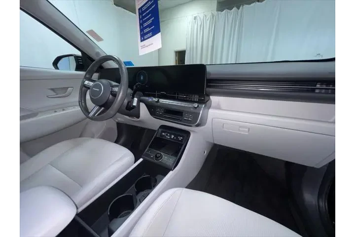 $22995 : Hyundai KONA 2024 AWD SEL 4d image 7