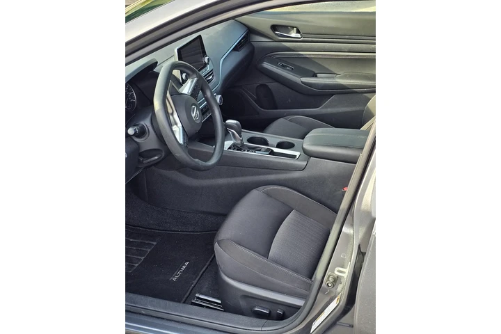 $9900 : 2021 Nissan ALtima S image 3
