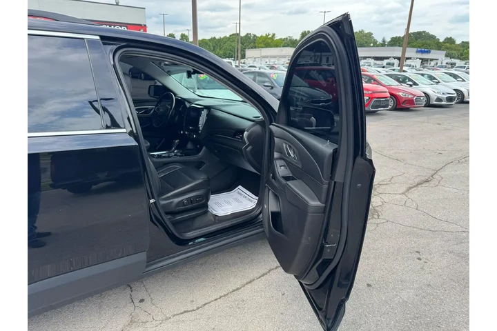 $16980 : 2020 Traverse AWD 4dr LT Leat image 8