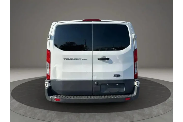 $10200 : 2018 Transit 250 image 7
