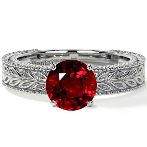 $1313 : Exquisite Garnet Solitair Ring image 1