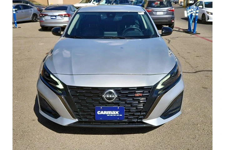 $22998 : Nissan Altima 2023 2.5 SR 4d image 2