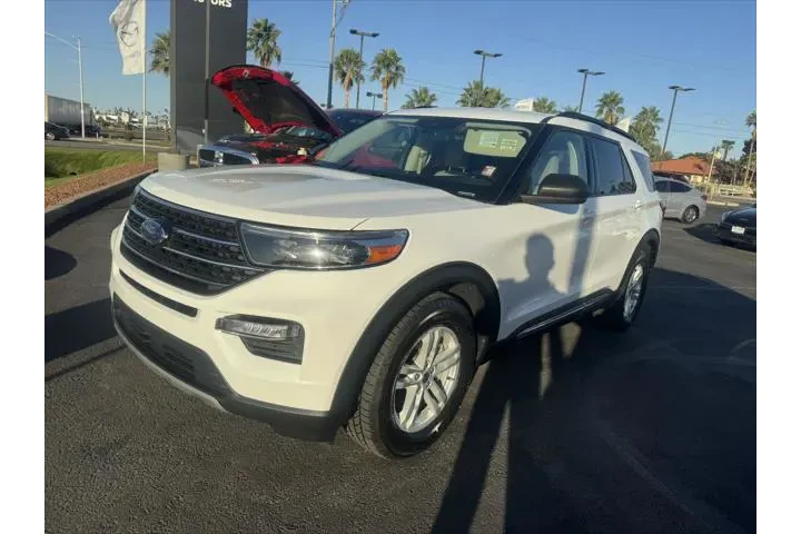$28999 : Ford Explorer 2024 XLT 4dr S image 1
