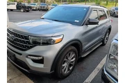 $29693 : Ford Explorer 2023 XLT 4dr S thumbnail