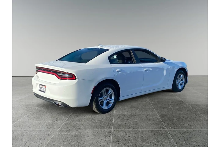 $31145 : Dodge Charger 2023 SXT 4dr S image 5
