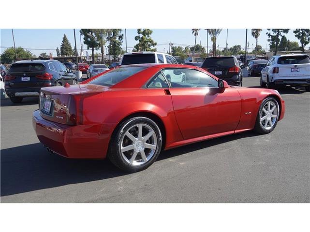 $18984 : 2004 XLR Convertible 2D image 6