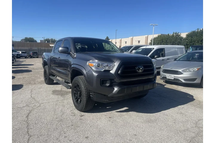 $29059 : Toyota Tacoma 2022 4x2 SR 4d image 2