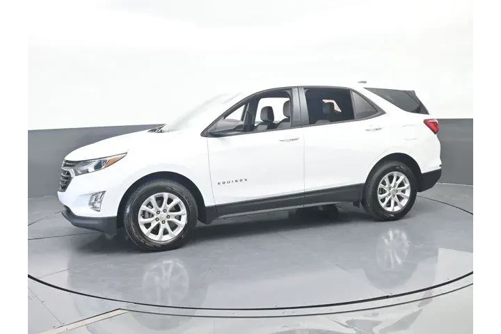 $13991 : Chevrolet Equinox 2019 LS 4d image 2