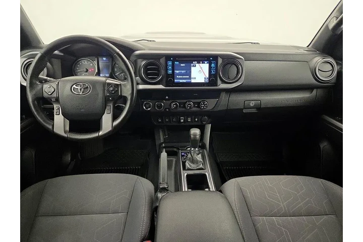 $31998 : Toyota Tacoma 2019 4x4 TRD S image 9