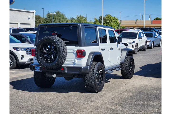 $30359 : Jeep Wrangler Unlimited 2021 image 7