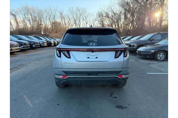 $22750 : Hyundai TUCSON 2023 AWD SEL image 4
