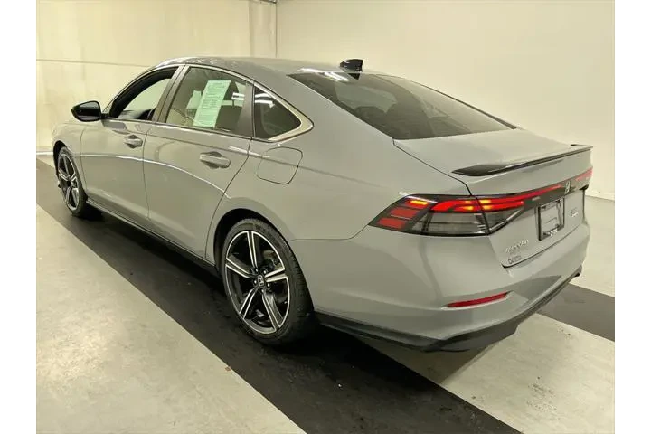 $29455 : Honda Accord Hybrid 2024 Spo image 7