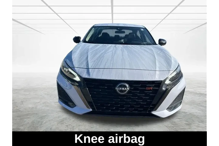 $16689 : Nissan Altima 2023 2.5 SR 4d image 9