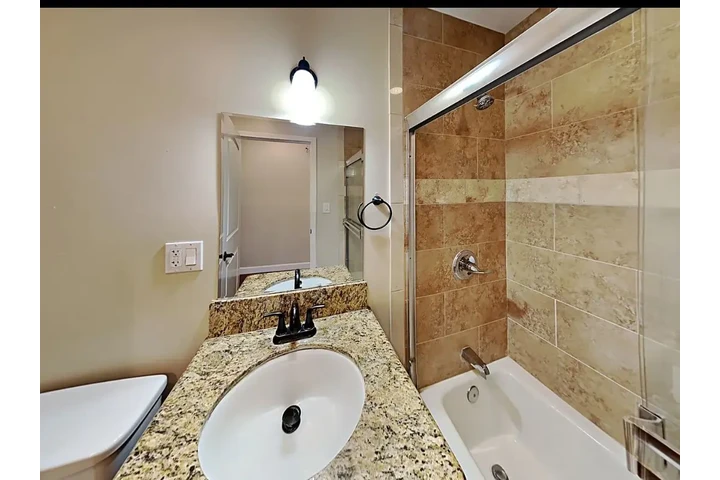 $950 : HABITACIÓN DE RENTA UNA PERSON image 2