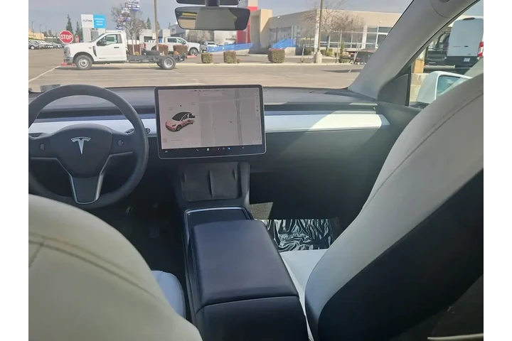 $27000 : Tesla Model Y 2021 AWD Long image 10