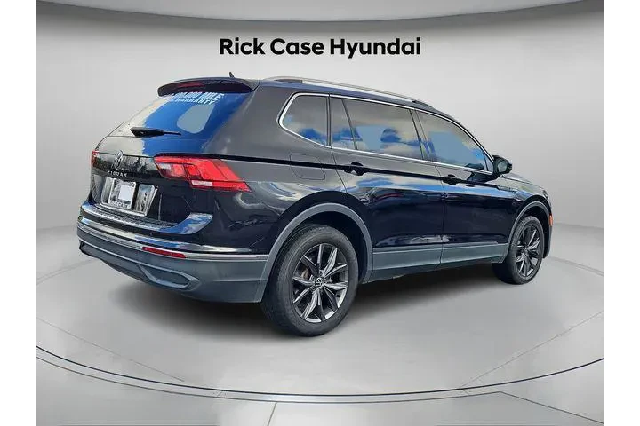 $18992 : Volkswagen Tiguan 2022 SE 4d image 7