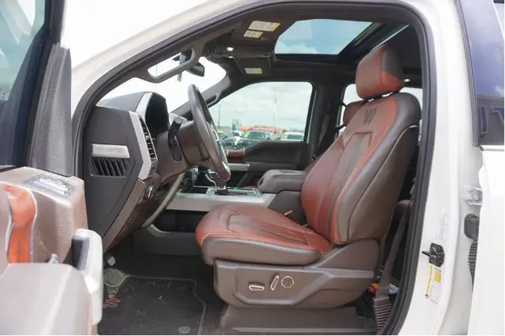 $31488 : Ford F-150 2018 4x4 XLT 4dr image 7