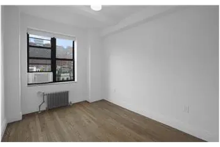 $8695 : Rental property with 3 bedro image 9