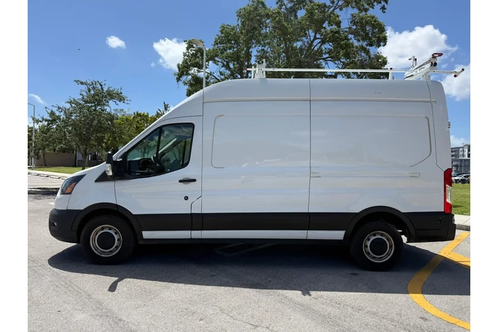 $20900 : FORD TRANSIT  250 image 9