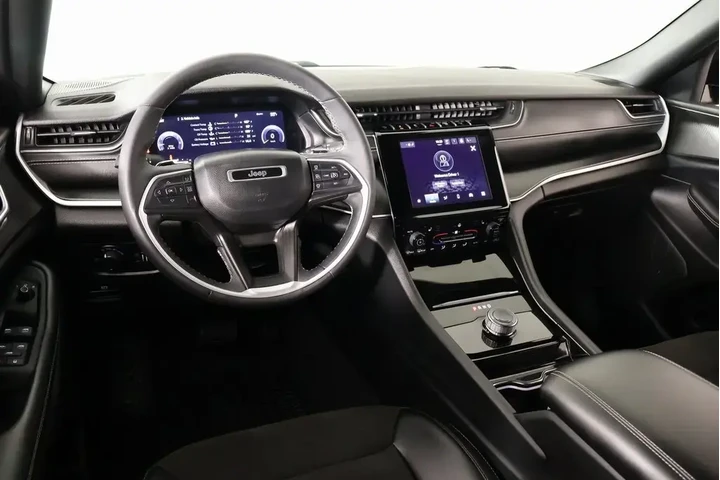 $30789 : Jeep Grand Cherokee 2023 4x4 image 2