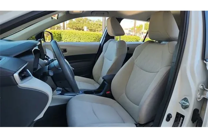 $23789 : Toyota Corolla Cross 2024 L image 10