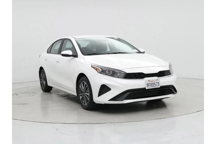 $20998 : Kia Forte 2023 LXS 4dr Sedan image 1