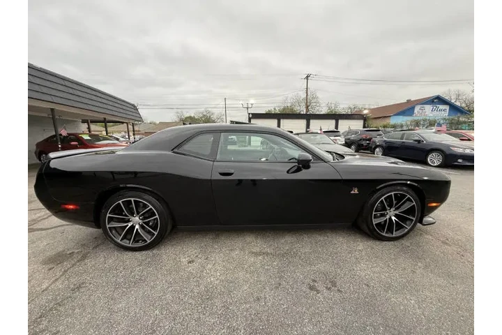 $26999 : 2016 Challenger R/T Scat Pack image 7