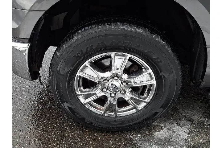 $20397 : Ford F-150 2015 4x4 XLT 4dr image 10