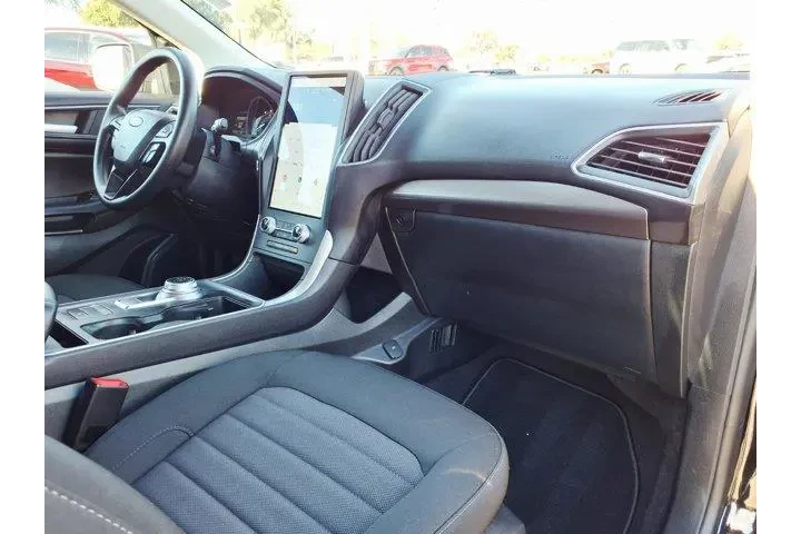 $26354 : Ford Edge 2024 AWD SE 4dr SU image 10