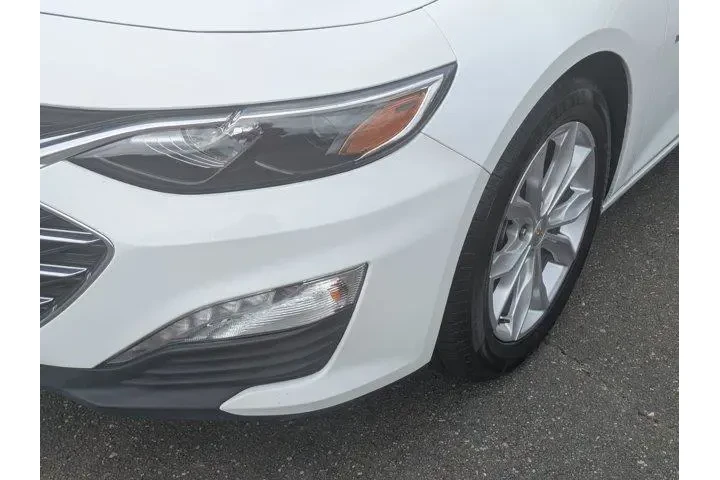 $20490 : Chevrolet Malibu 2024 LT 4dr image 10