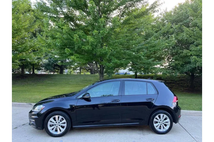 $9997 : 2020 Golf TSI image 10