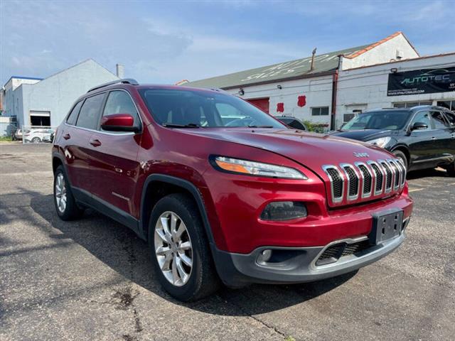 $17995 : 2017 Cherokee Limited image 4