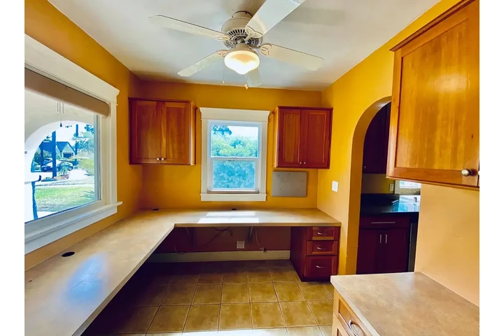 $1500 : Move in Today image 4