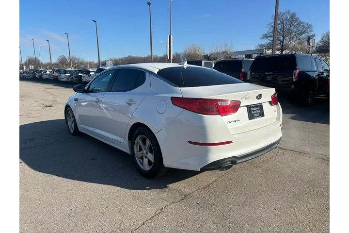 $7980 : 2015 Optima 4dr Sdn LX image 4
