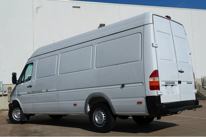 $12896 : 2006 Sprinter Van 2500 SHC image 4
