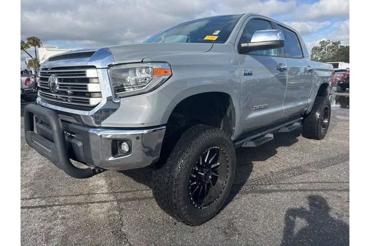$37598 : Toyota Tundra 2020 4x4 Limit image 2
