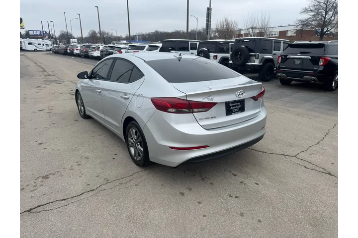 $8980 : 2018 Elantra SEL 2.0L Auto SU image 4