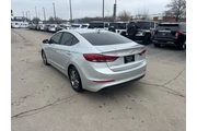 $8980 : 2018 Elantra SEL 2.0L Auto SU thumbnail