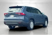 $39926 : Toyota Grand Highlander 2024 thumbnail
