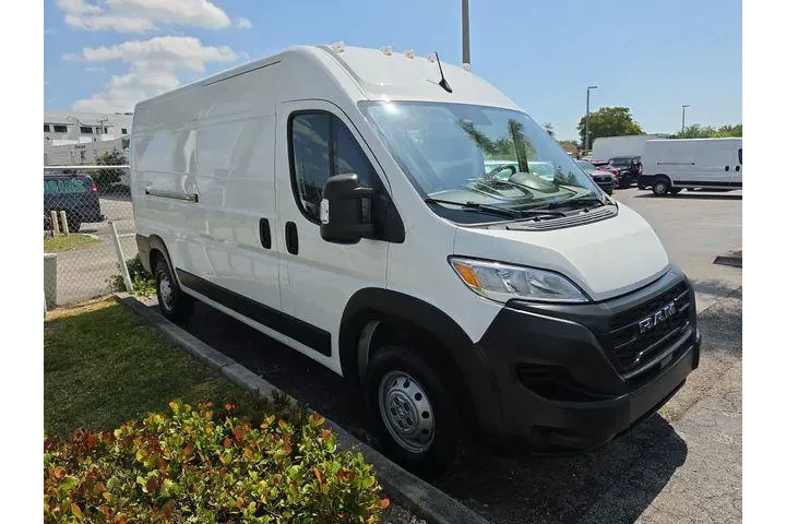 $29990 : Ram ProMaster 2023 2500 159 image 2
