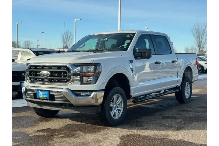 $39236 : Ford F-150 2023 4x4 XLT 4dr image 3