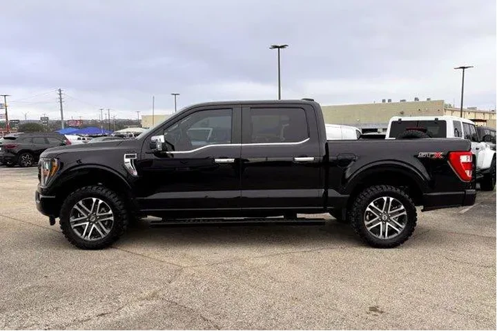 $34977 : Ford F-150 2023 4x2 XL 4dr S image 6