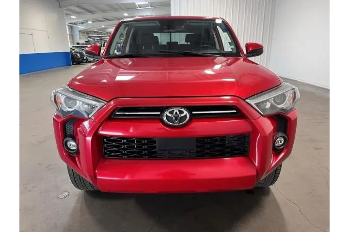$33959 : Toyota 4Runner 2024 4x2 SR5 image 8