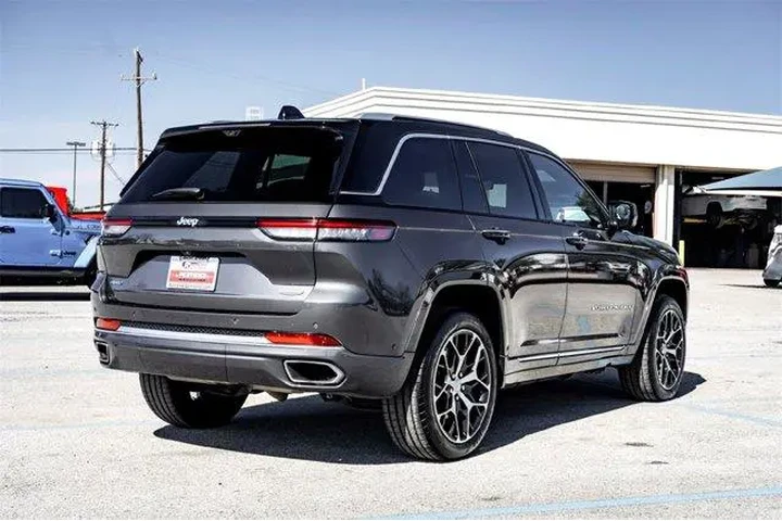 $34640 : Jeep Grand Cherokee 2022 4x4 image 5