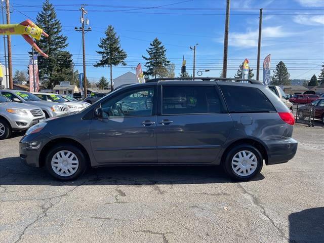 $4995 : 2007 Sienna LE 8-Passenger image 6