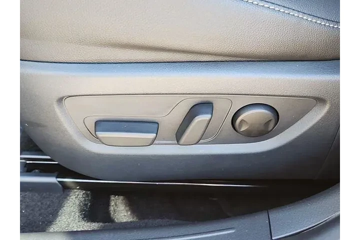 $32885 : Mazda CX-50 2025 AWD 2.5 S P image 9