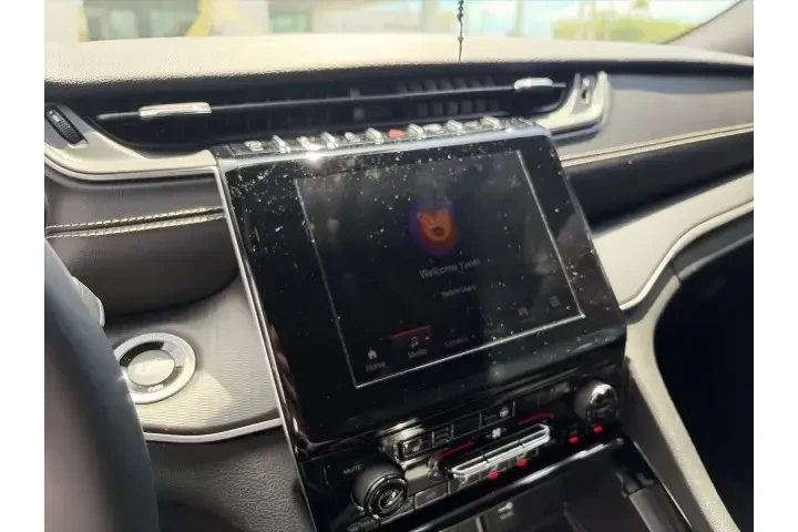 $25990 : Jeep Grand Cherokee L 2023 4 image 2