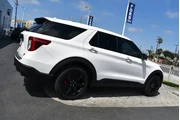 $45590 : Ford Explorer 2022 AWD ST 4d thumbnail