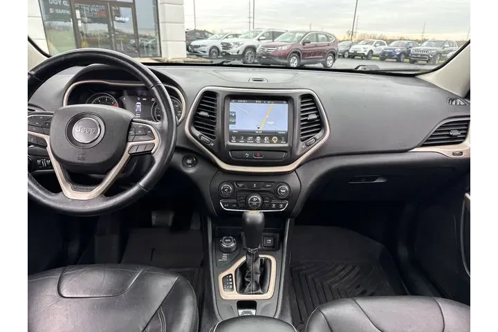 $9122 : Pre-Owned 2018 Cherokee Limit image 4