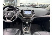 $9122 : Pre-Owned 2018 Cherokee Limit thumbnail